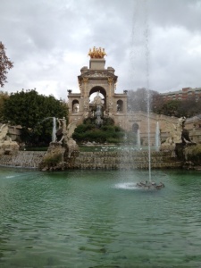 The Parc de la Ciutadella is Barcelona's most central park. An INCREDIBLE fountain can be found there!